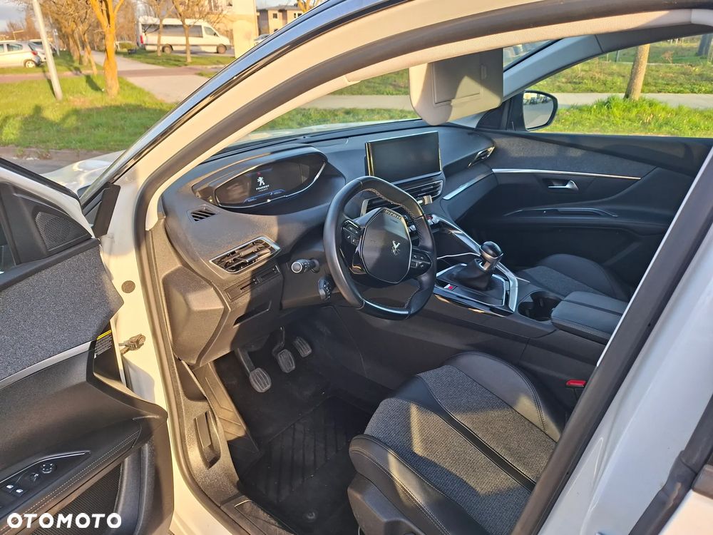 Peugeot 5008 1.5 BlueHDi Allure S&S - 7
