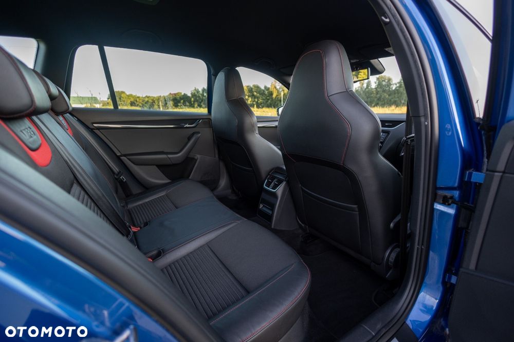 Skoda Octavia 2.0 TDI DSG RS - 7