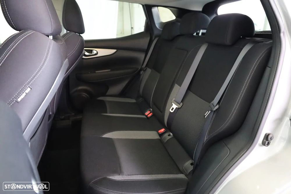 Nissan Qashqai 1.3 DIG-T N-Connecta LED+TT+SKY - 27