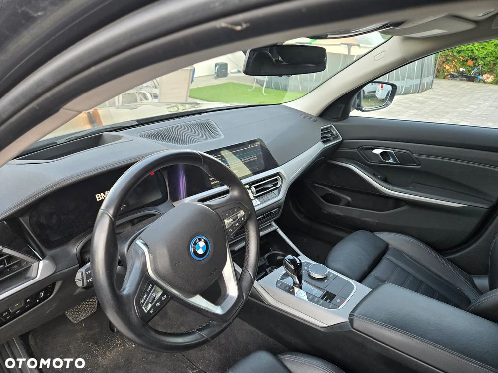 BMW Seria 3 320e - 9