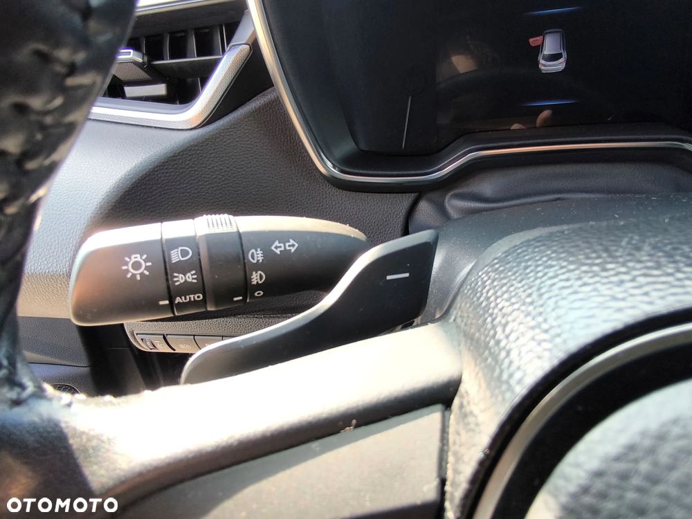 Toyota Corolla 2.0 Hybrid Executive - 21