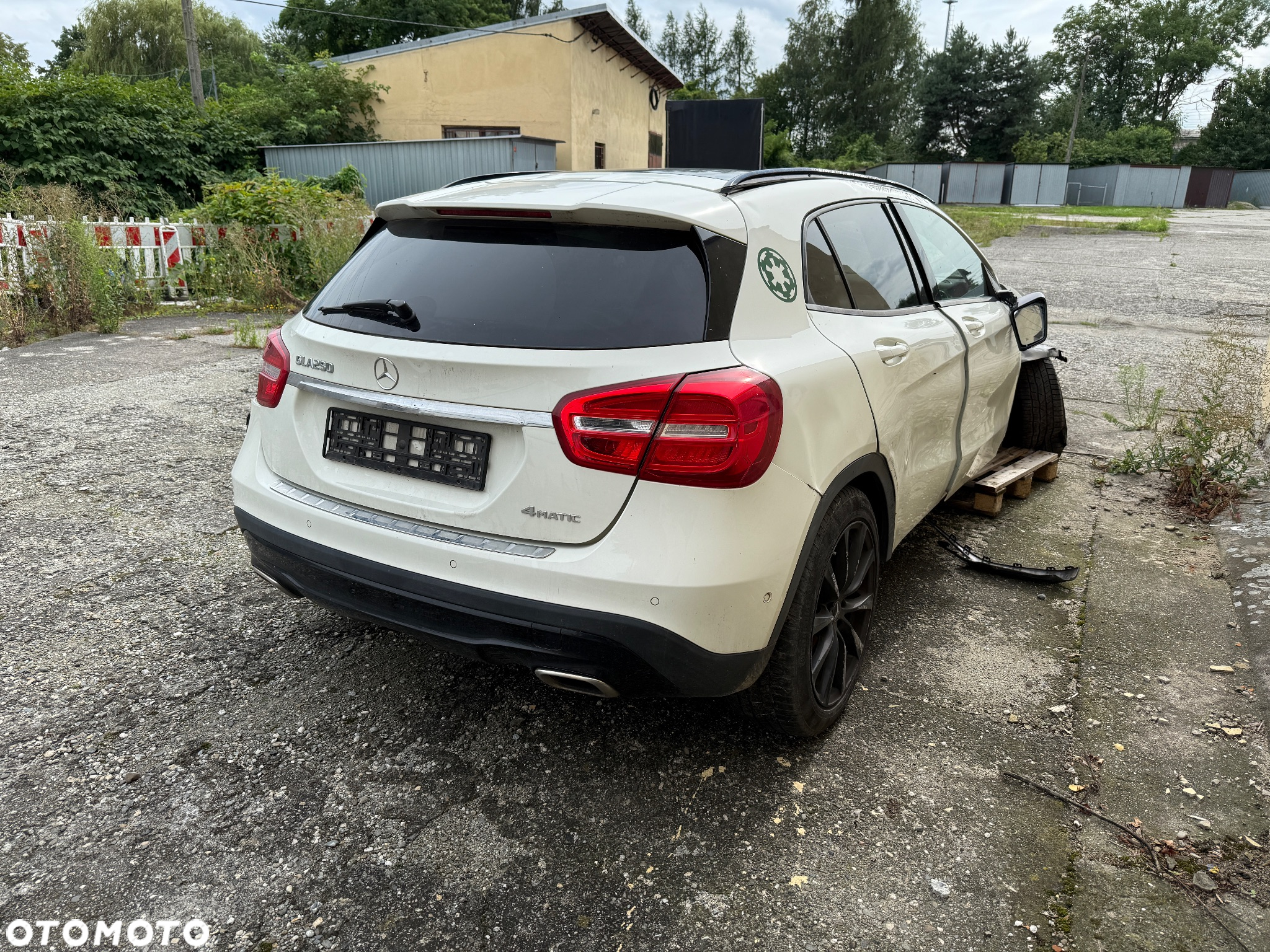 Mercedes-Benz GLA 250 4-Matic - 4