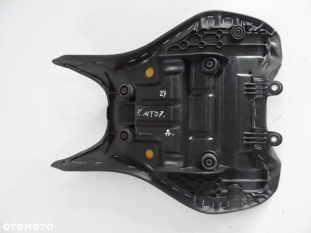 Yamaha MT07 fotel kanapa siedzenie kierowcy - 5