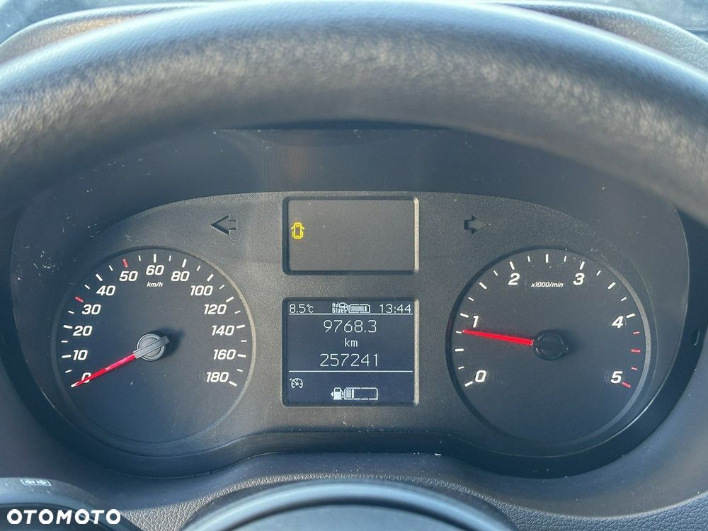 Mercedes-Benz Sprinter - 19