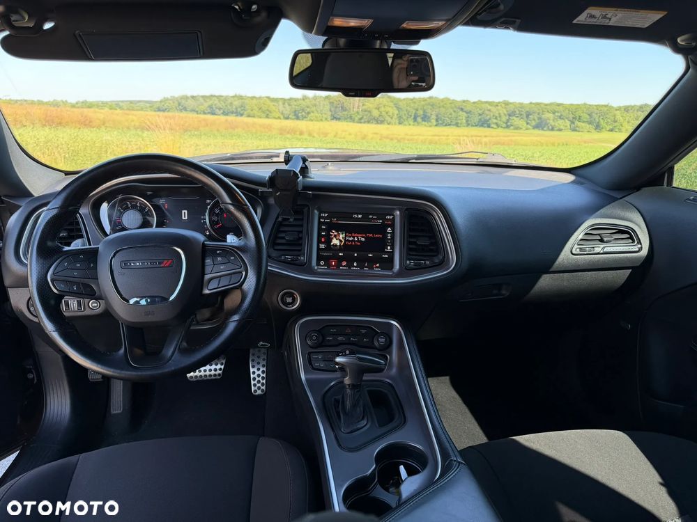 Dodge Challenger 5.7 R/T - 10