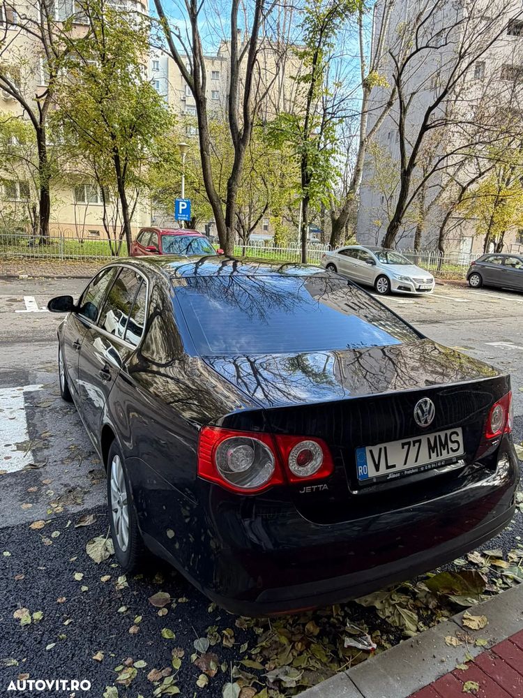 Volkswagen Jetta - 3