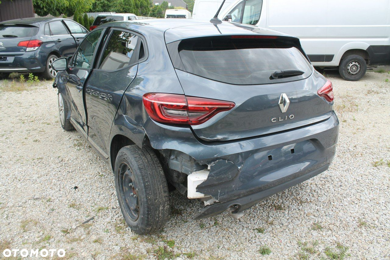 Renault Clio - 7