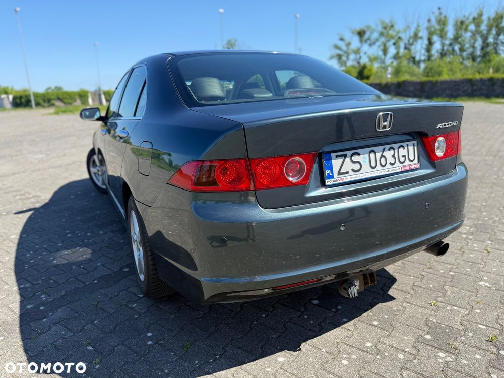 Honda Accord 2.0 Comfort - 8
