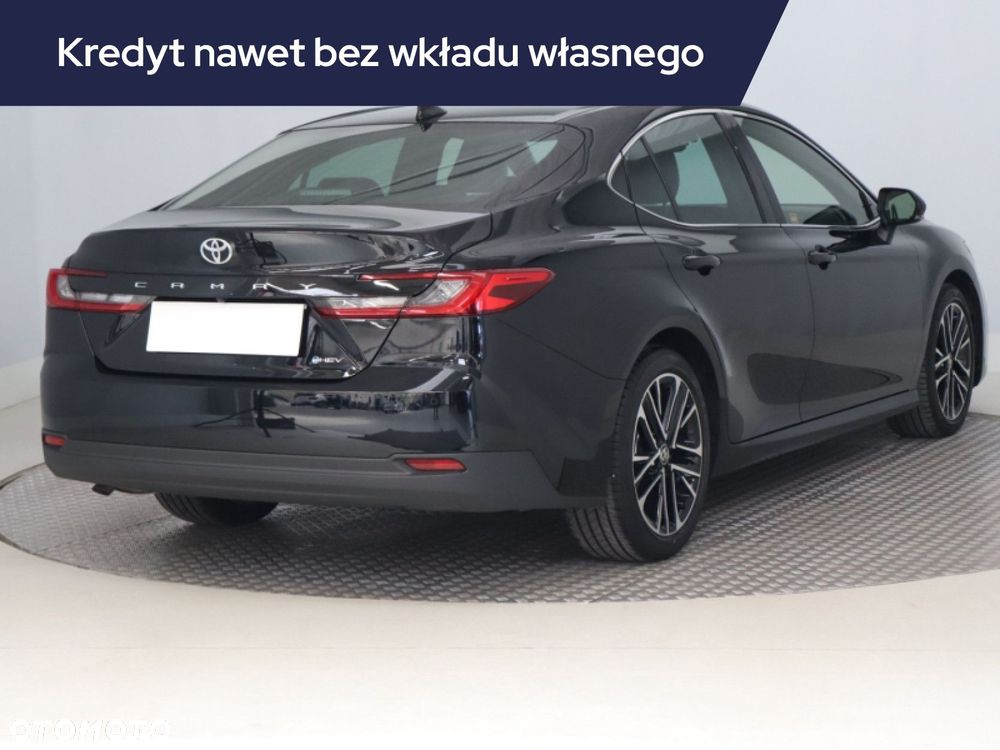 Toyota Camry - 7