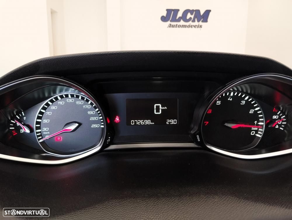 Peugeot 308 1.2 PureTech Allure - 30