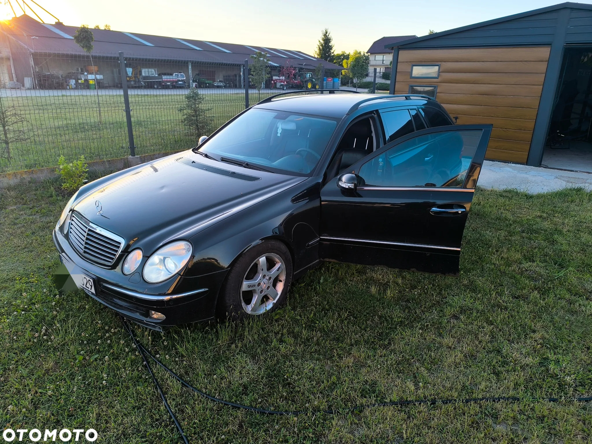 Mercedes-Benz Klasa E 320 CDI T Avantgarde - 2