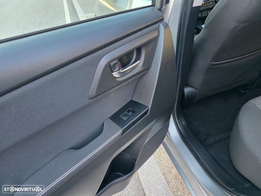 Toyota Auris Touring Sports 1.33 VVT-i Exclusive +Navi - 15
