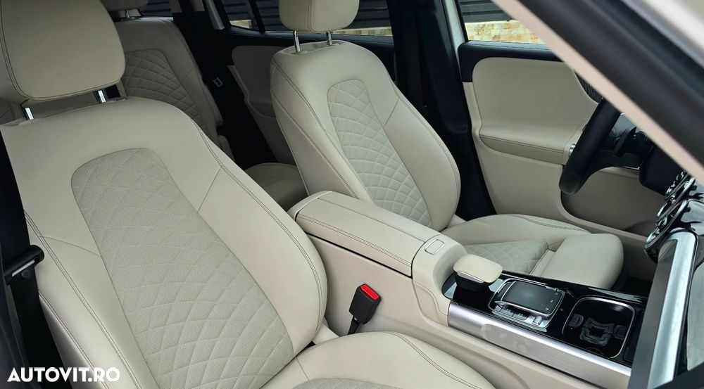 Mercedes-Benz GLB 220 d 4MATIC 8G-DCT AMG Line - 36