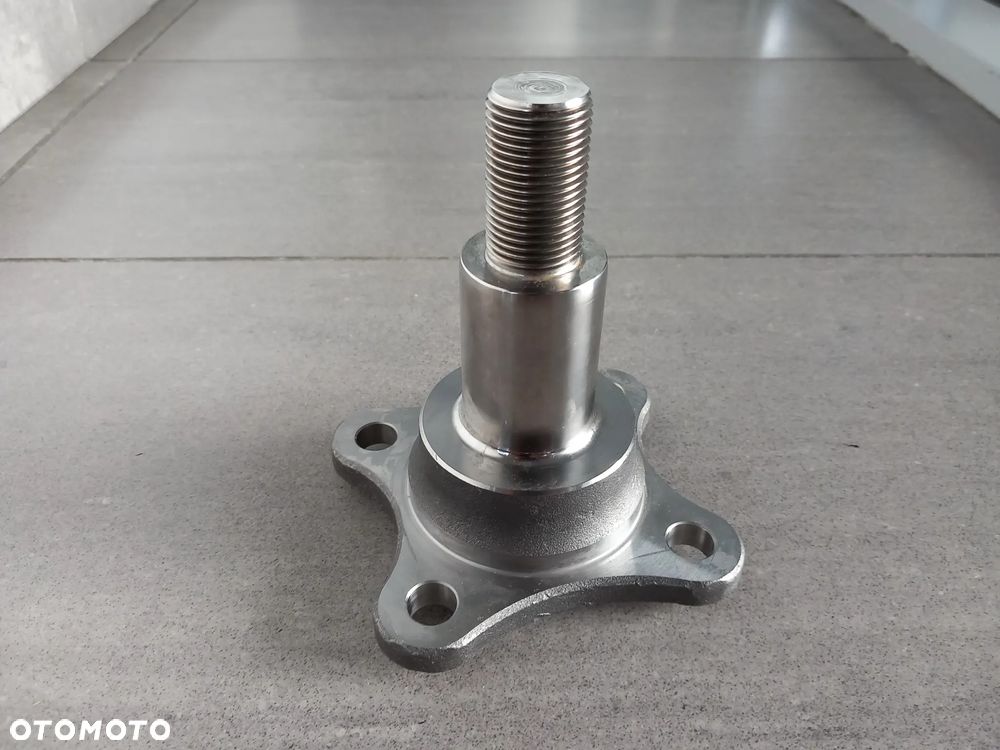 Czop piasty tylnego koła Transit, Custom 2483005 - 2