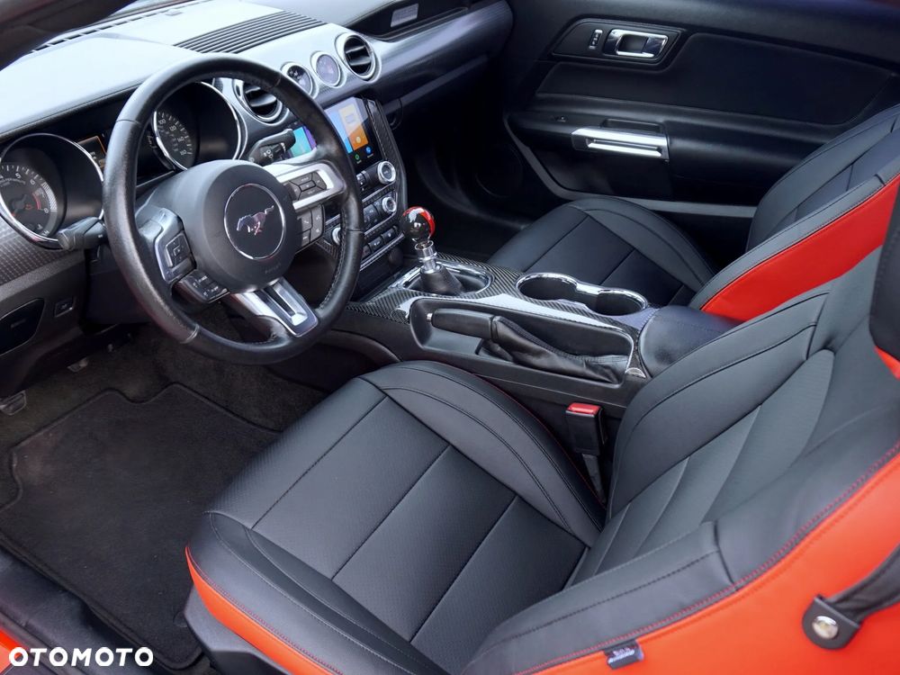 Ford Mustang - 11