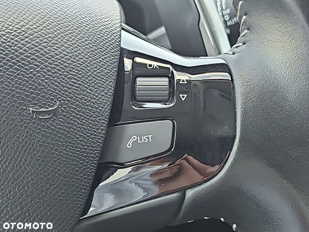 Peugeot 308 - 13