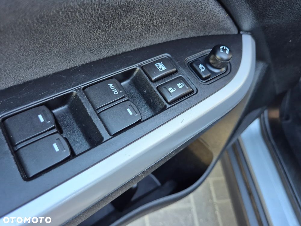 Suzuki Vitara 1.6 DDiS (4x2) Comfort+ - 35