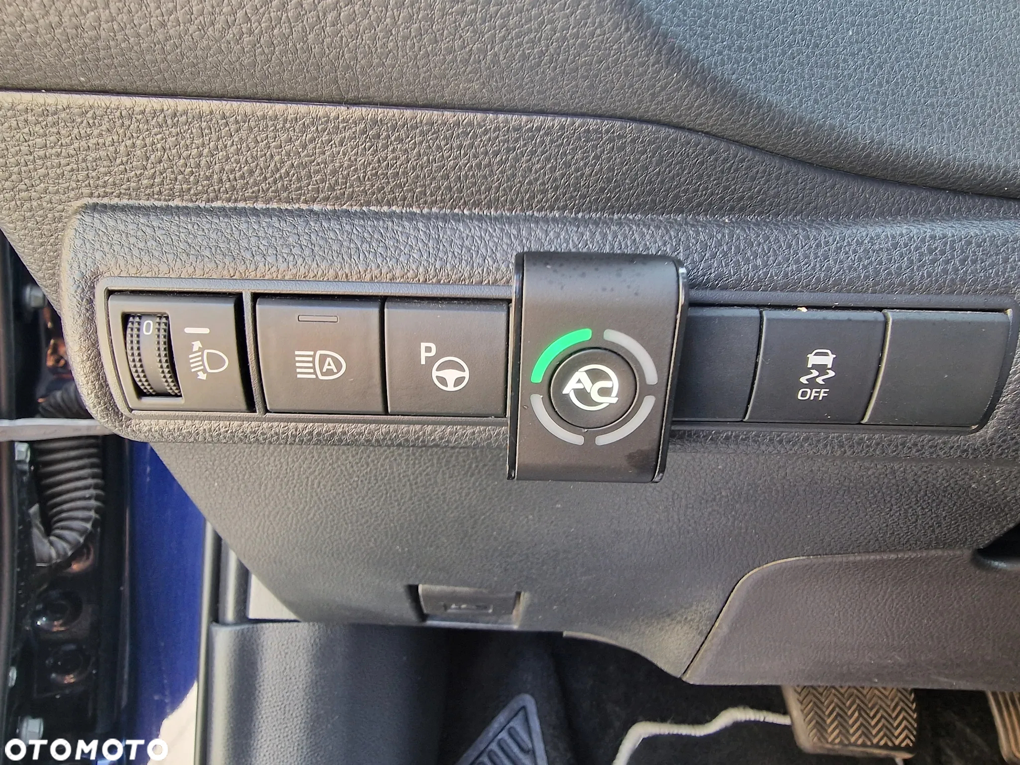 Toyota Corolla 1.8 Hybrid Active - 21