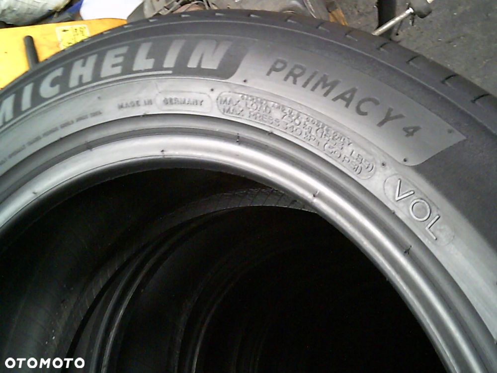 2x MICHELIN Primacy 4 225/50R17 4,8mm 2023 - 3