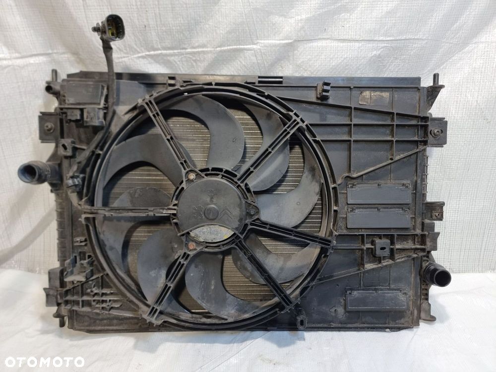 CHŁODNICE WENTYLATOR OPEL COMBO E 1,5 BLUEHDI  9809141780 9673999980 - 8