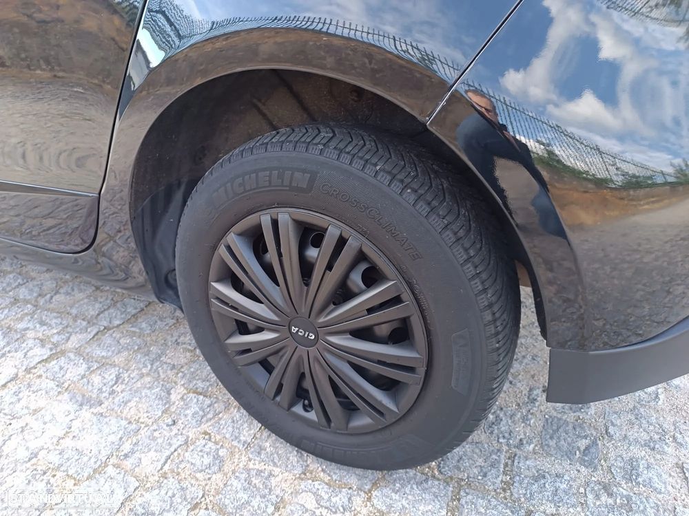 Renault Scénic 1.5 dCi Dynamique S - 8