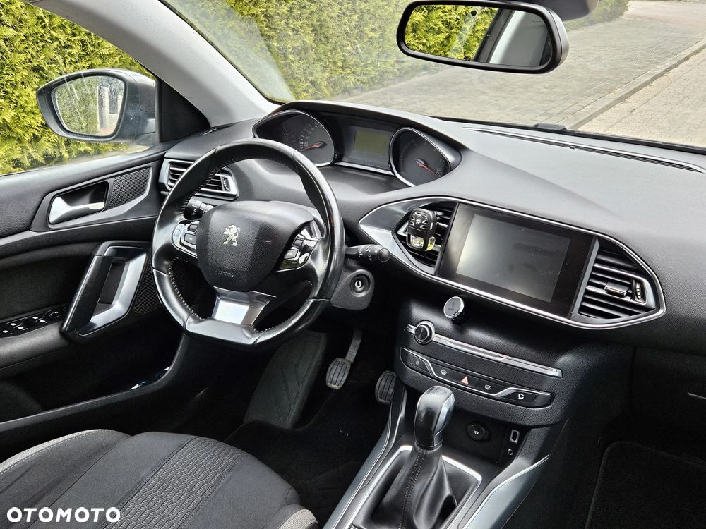 Peugeot 308 1.6 BlueHDi Allure S&S - 4