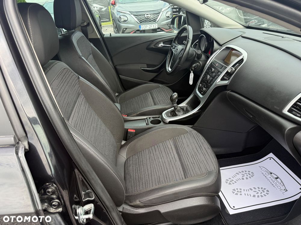 Opel Astra 1.4 T Cosmo - 13