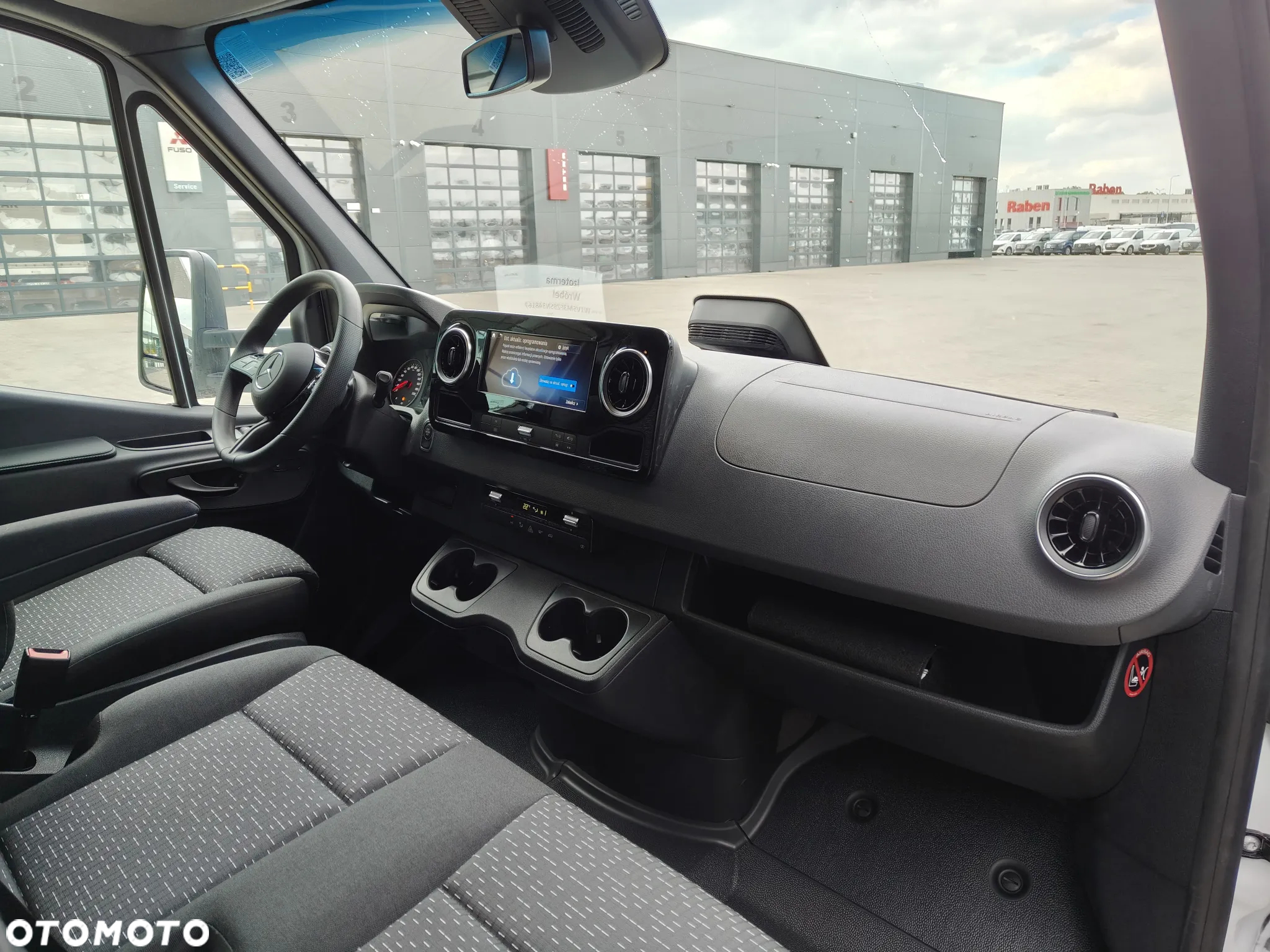 Mercedes-Benz Sprinter - 21