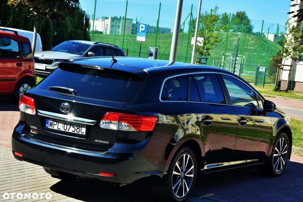 Toyota Avensis 2.0 D-4D Executive - 10