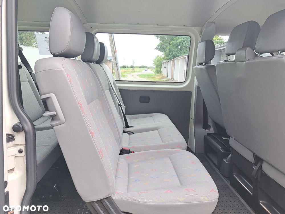 Volkswagen T5 - 10