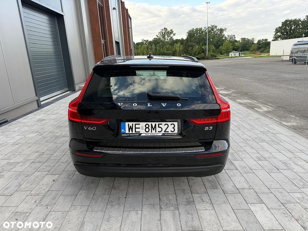 Volvo V60 B3 B Plus Dark - 6