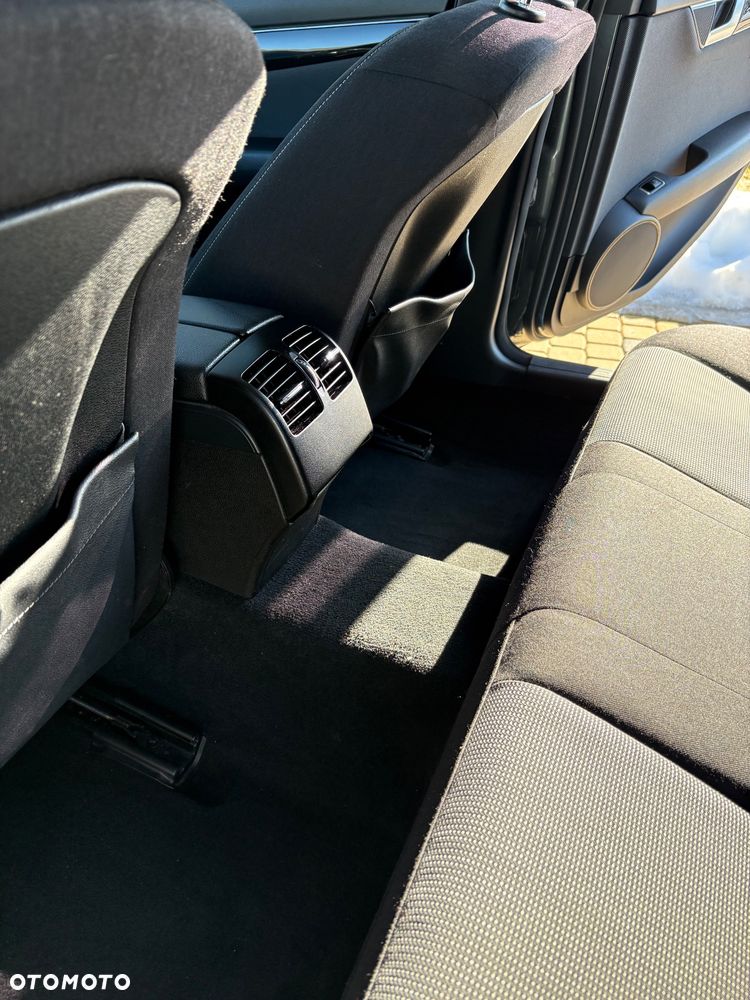 Mercedes-Benz Klasa C 220 CDI DPF Automatik BlueEFFICIENCY Avantgarde - 16