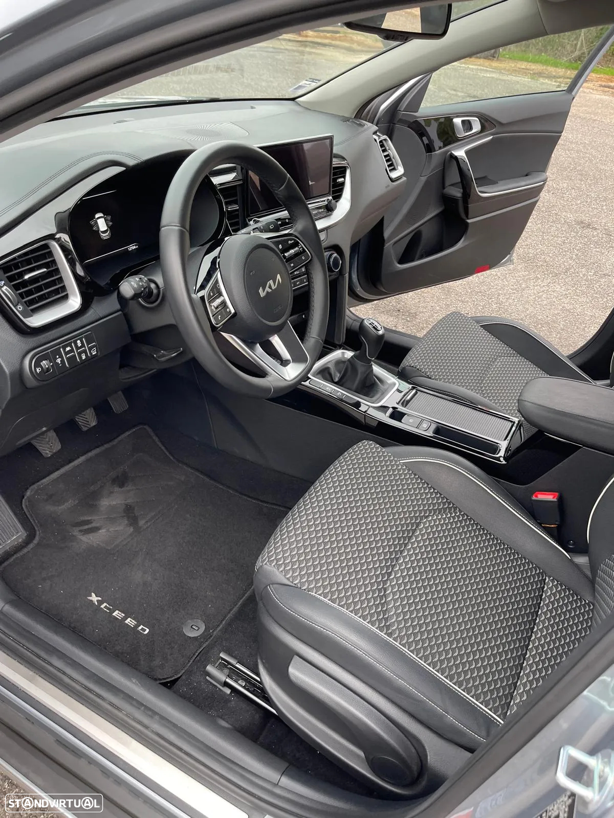 Kia XCeed 1.0 T-GDI Tech - 11