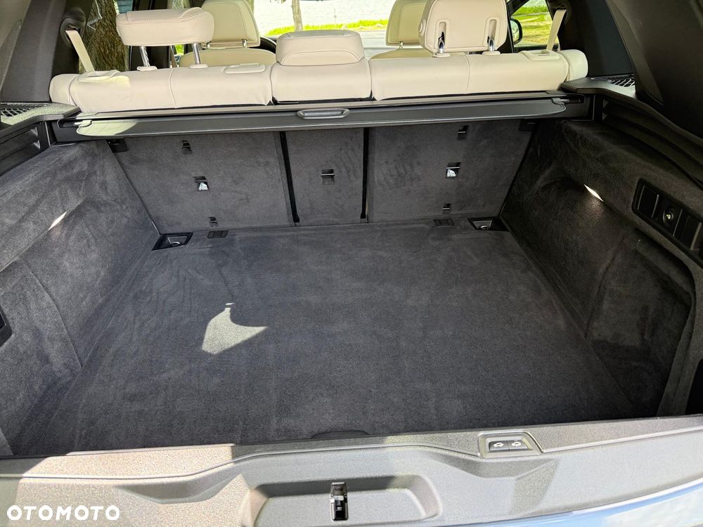 BMW X5 xDrive40d mHEV - 28