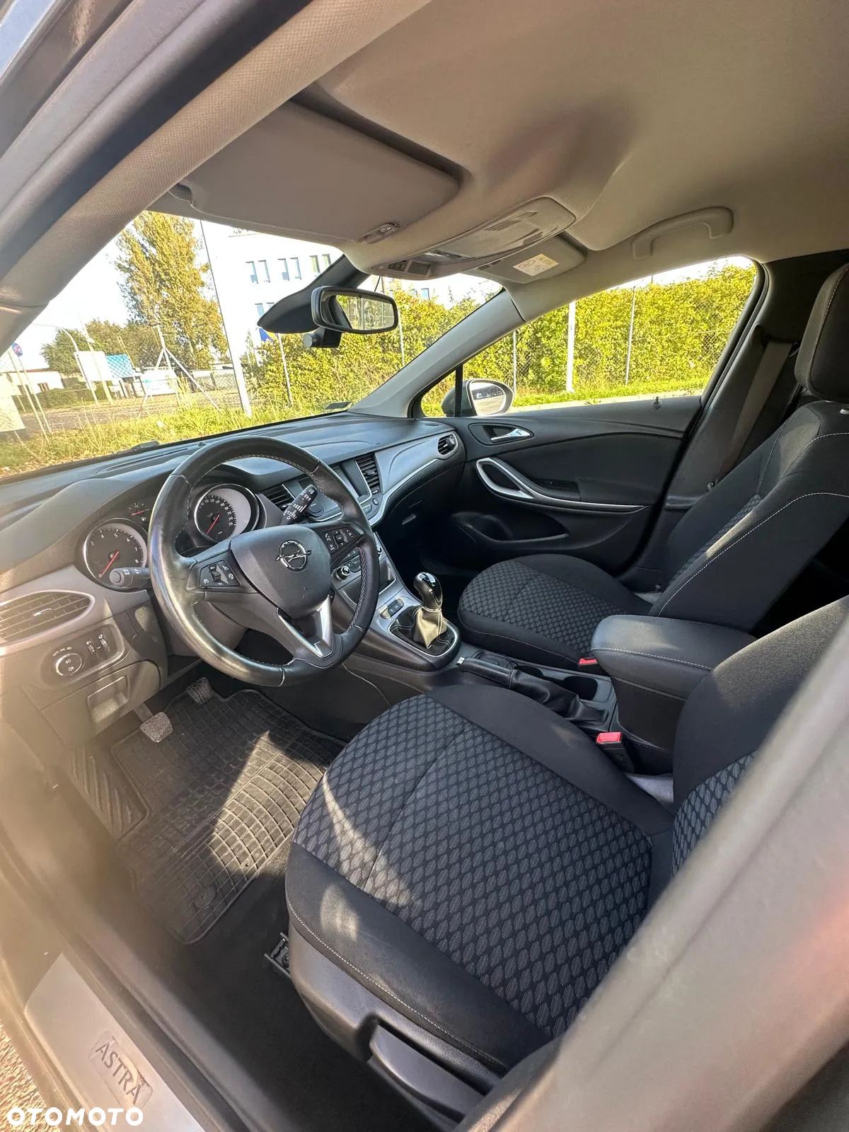 Opel Astra V 1.4 T Enjoy - 12