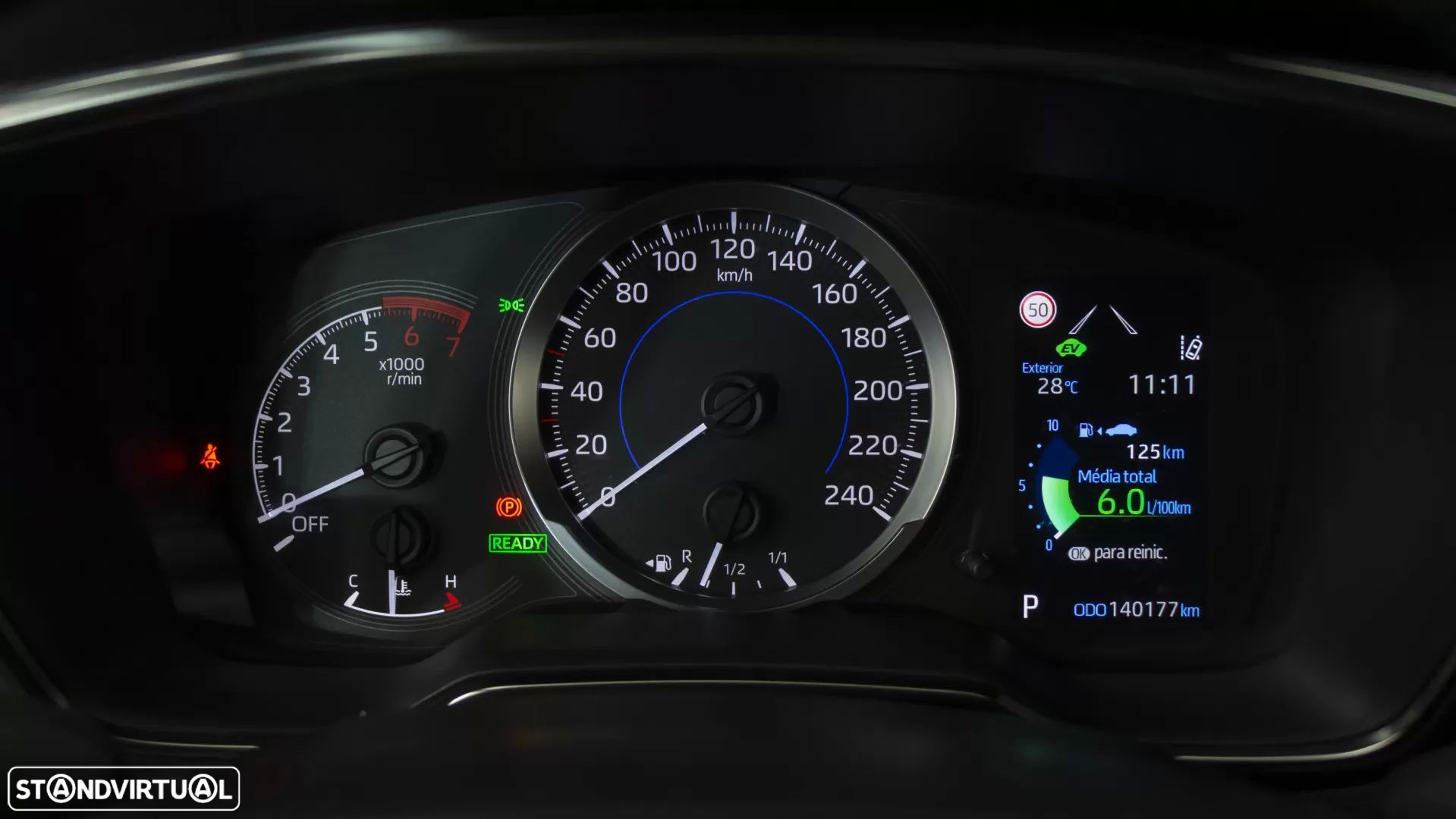 Toyota Corolla 1.8 Hybrid Comfort - 23