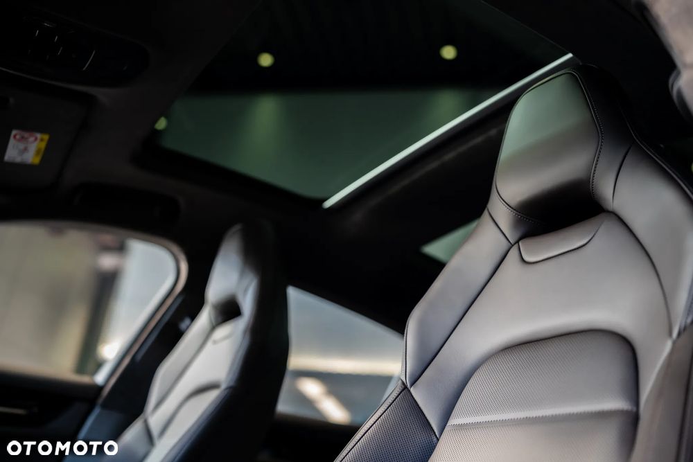 Porsche Panamera Turbo S E-Hybrid PHEV - 18