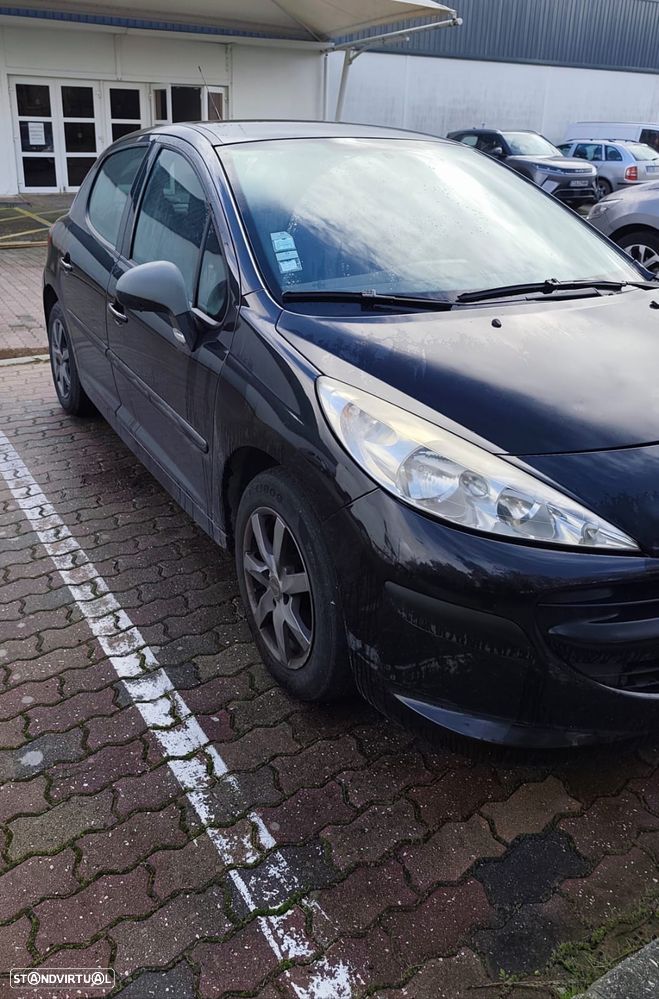 Peugeot 207 1.4 HDi Urban - 2