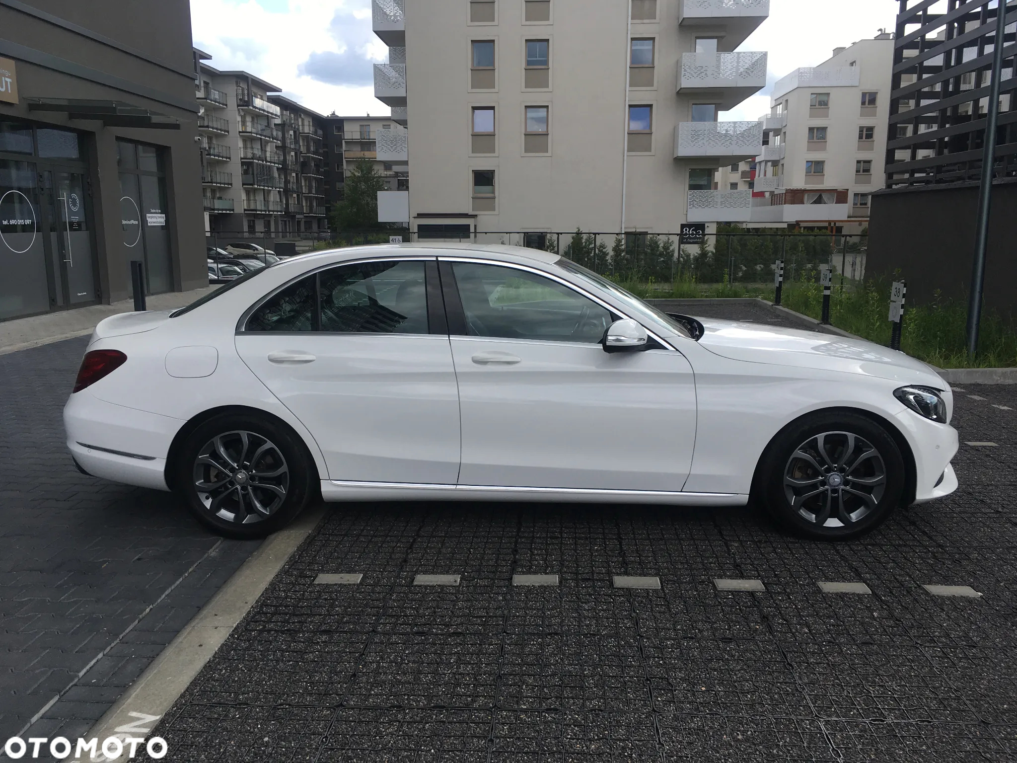 Mercedes-Benz Klasa C 220 (BlueTEC) d 7G-TRONIC Avantgarde - 3