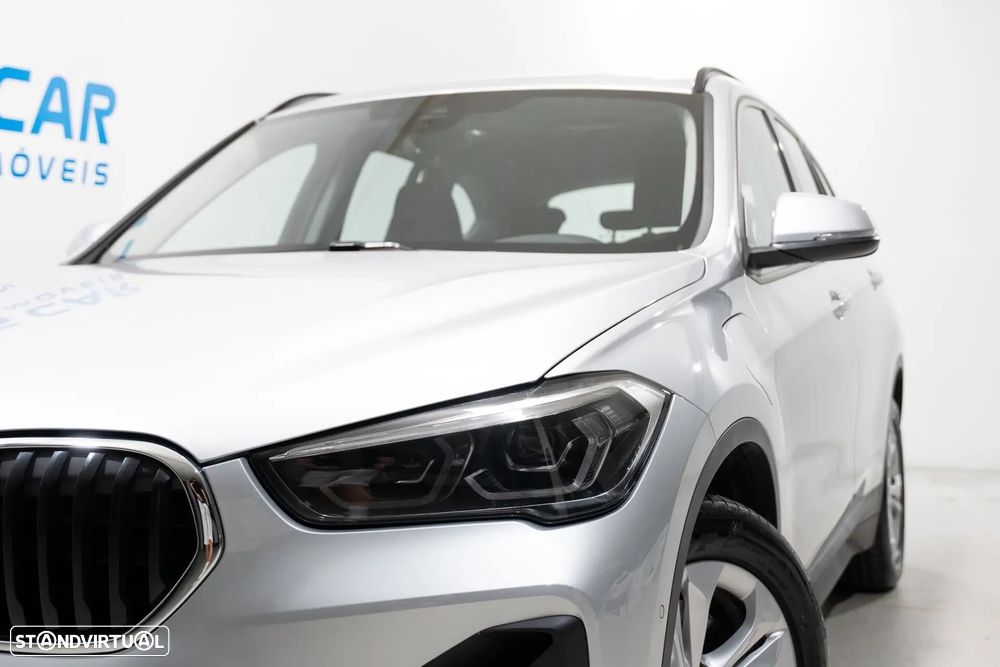 BMW X1 25 e xDrive Corporate Edition - 4