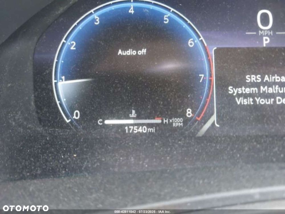 Toyota Grand Highlander - 12