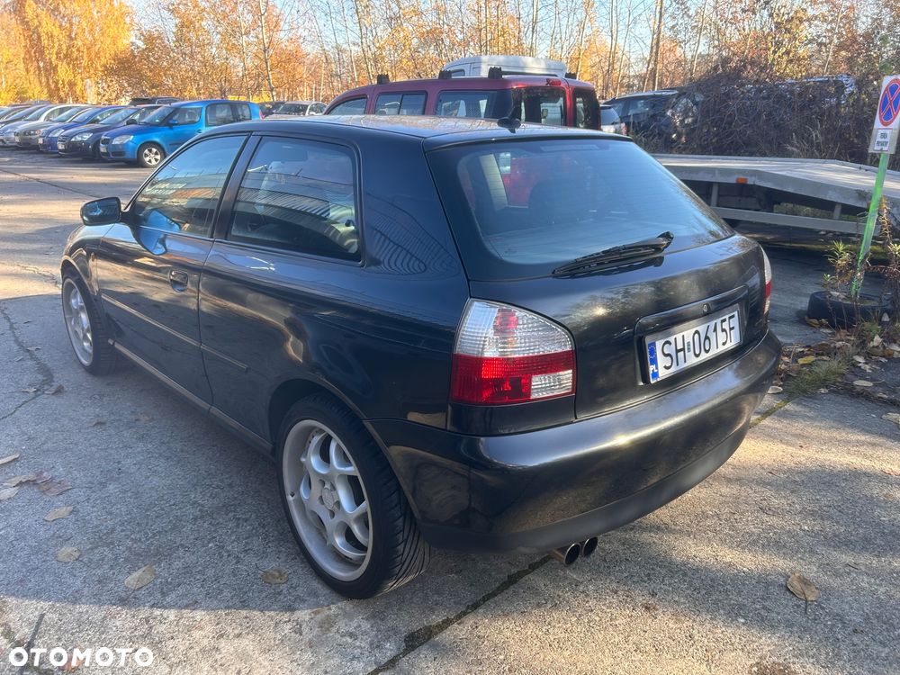 Audi A3 3-drzwiowe 1.6 Ambiente - 11