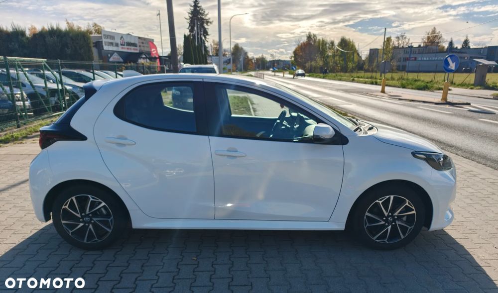 Toyota Yaris - 4