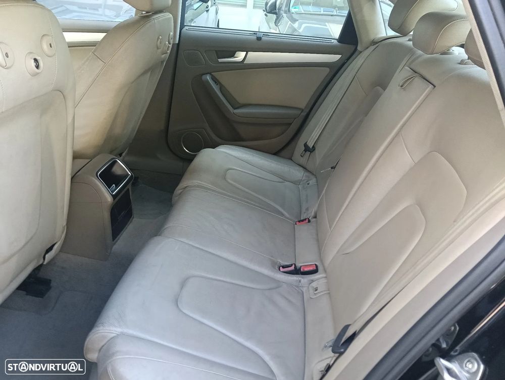 Audi A4 2.0 TDI Business Line Sport - 19