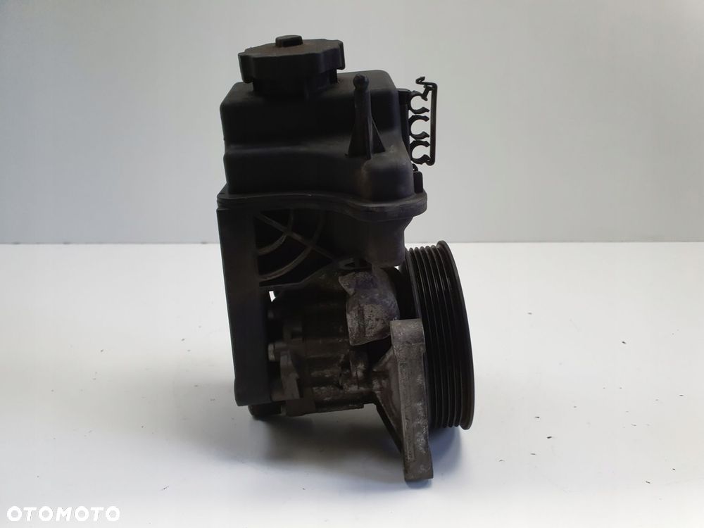 Mercedes Sprinter 906 2.2 CDI POMPA WSPOMAGANIA A0064667801 - 6