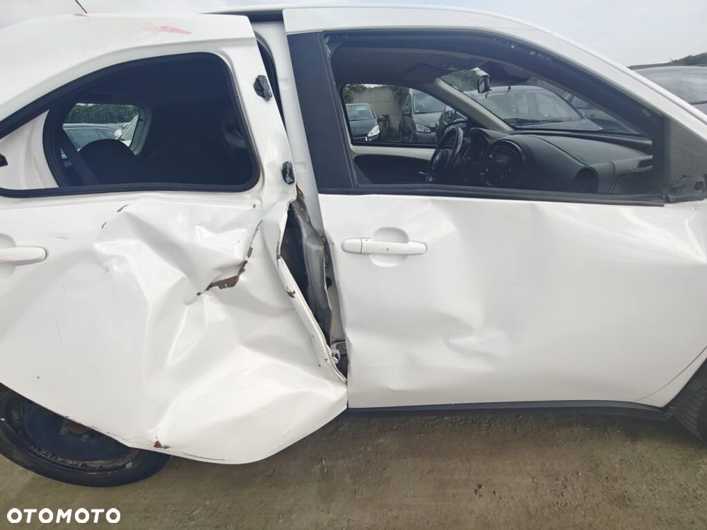 Toyota Aygo X Play - 13