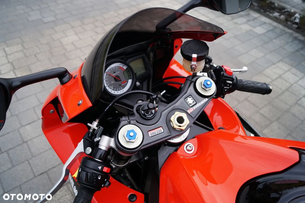 Suzuki GSX-R - 12