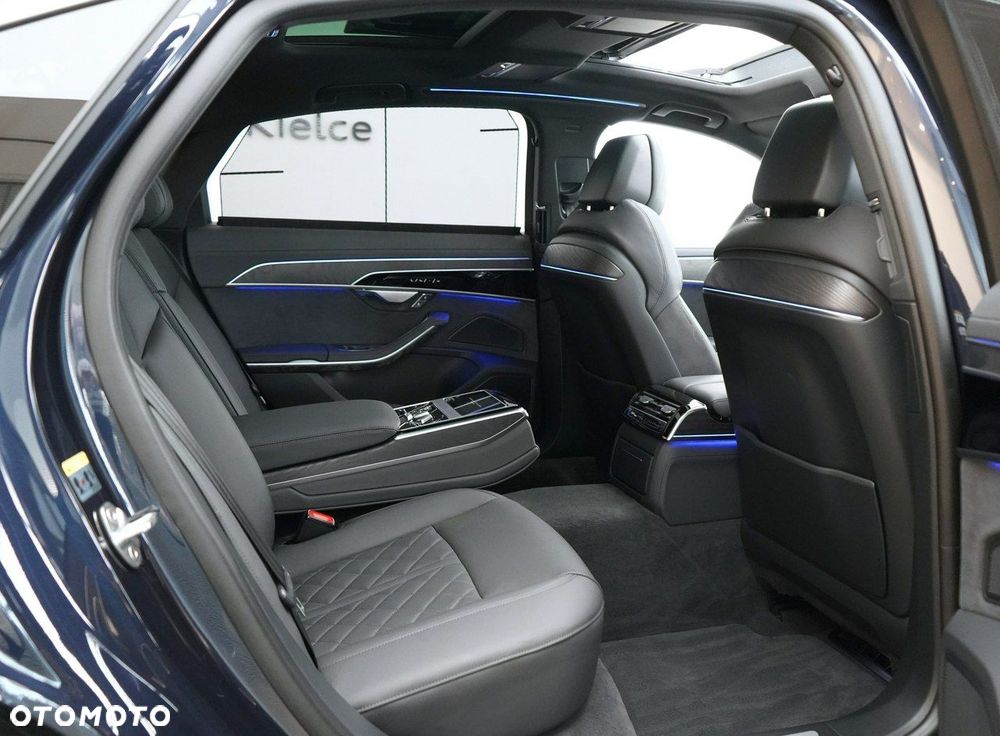 Audi A8 - 32