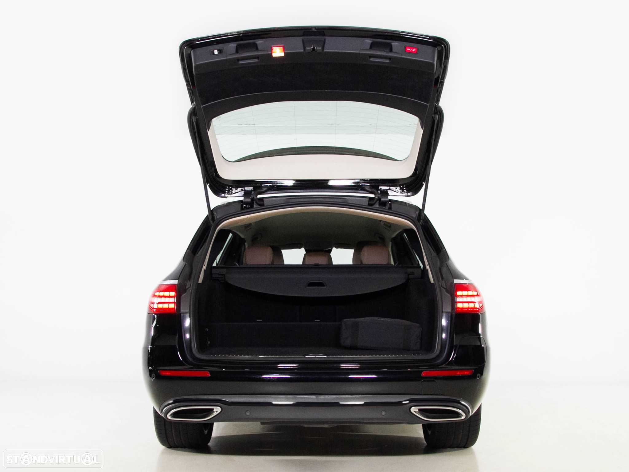 Mercedes-Benz E 300 de Avantgarde 4Matic - 7