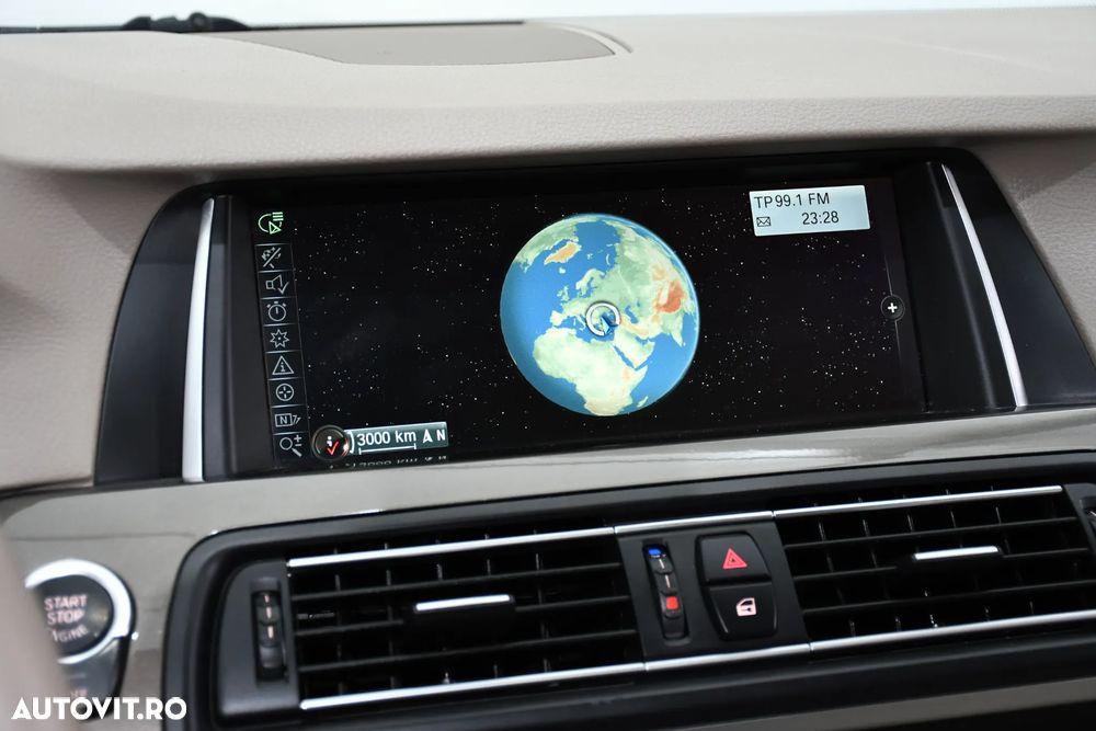 BMW Seria 5 520d - 26